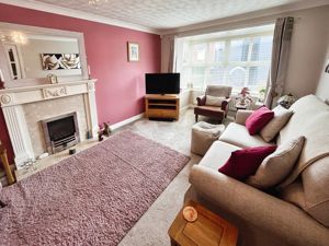 Lounge- click for photo gallery